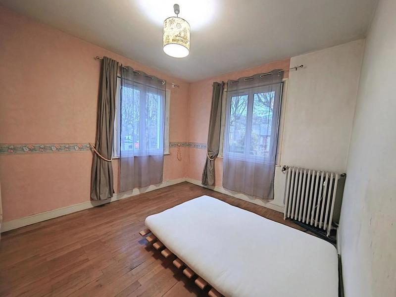 Maison - 186 m² - 7 pièces