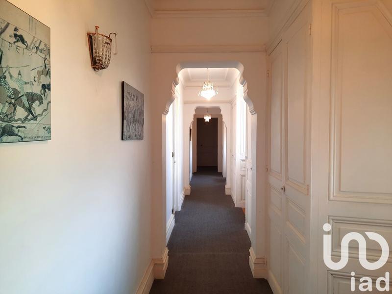 Château - 725 m² - 19 pièces