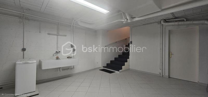 Villa - 205 m² - 7 pièces