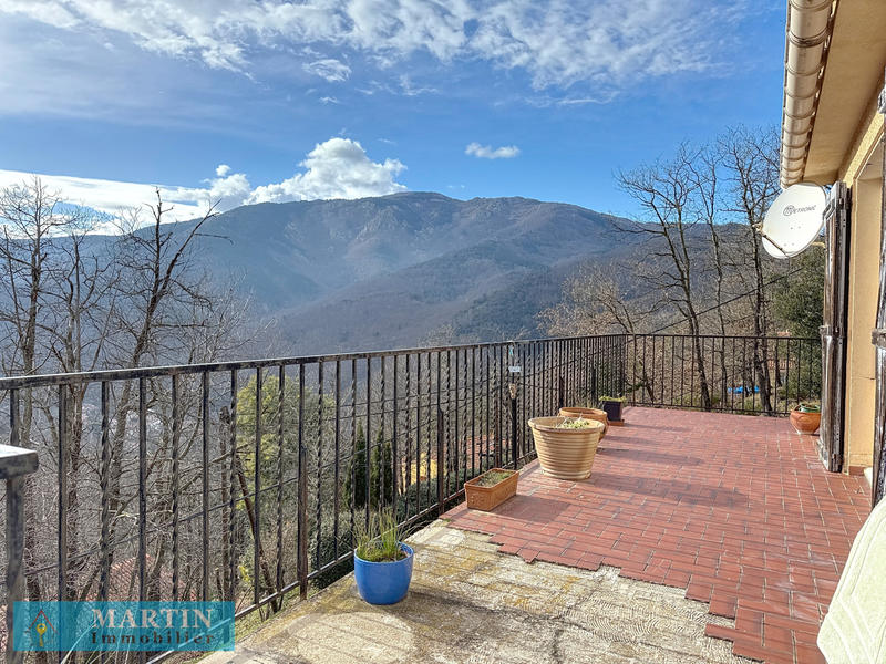 Maison - 304 m² - 7 pièces