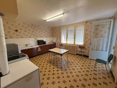 Maison - 136 m² - 6 pièces