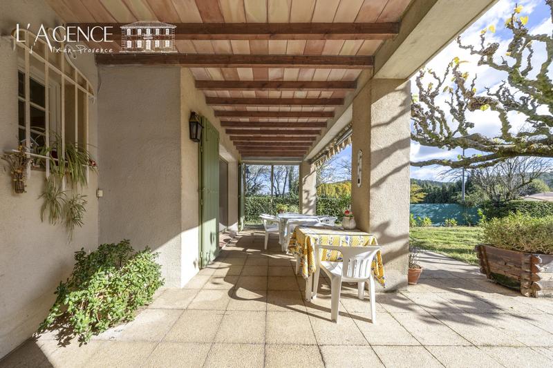 Maison - 139 m² - 6 pièces