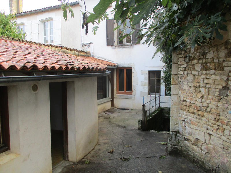 Maison - 146 m² - 6 pièces