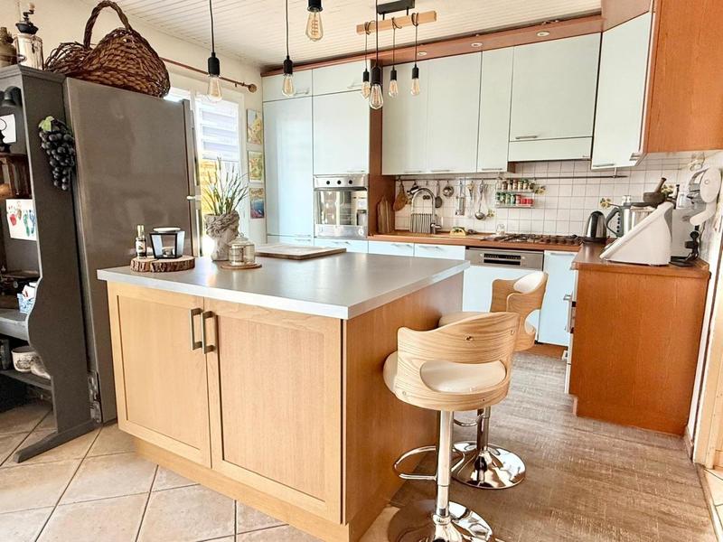 Maison - 174 m² - 7 pièces