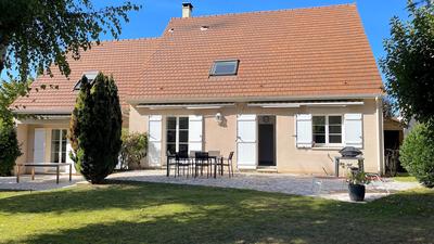 Maison - 202 m² - 7 pièces