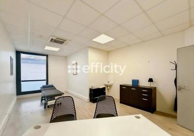 Bureau - 120 m² - 6 pièces