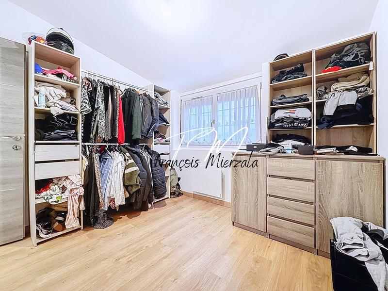 Maison - 81 m² - 5 pièces