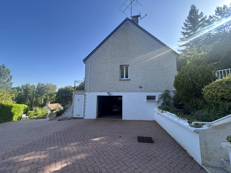 Maison - 106 m² - 6 pièces