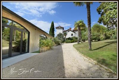 Maison bourgeoise - 420 m² - 14 pièces