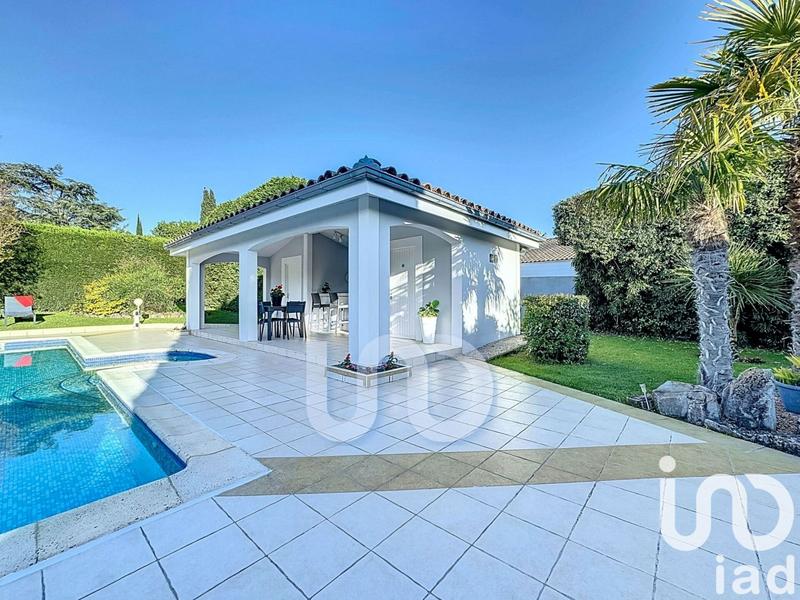 Maison - 285 m² - 7 pièces