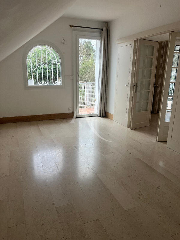 Maison - 173 m² - 6 pièces