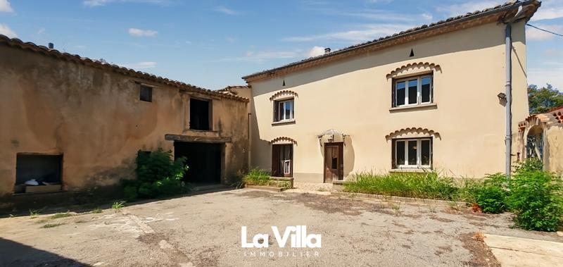 Maison - 230 m² - 4 pièces