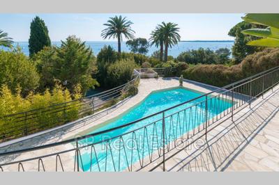 Appartement - 120 m² - 3 pièces