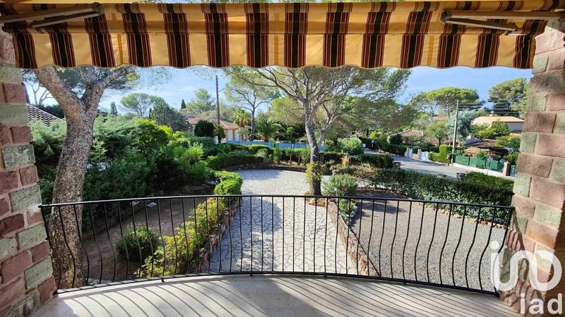 Maison - 200 m² - 7 pièces