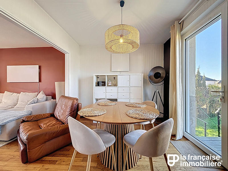 Maison - 92 m² - 6 pièces