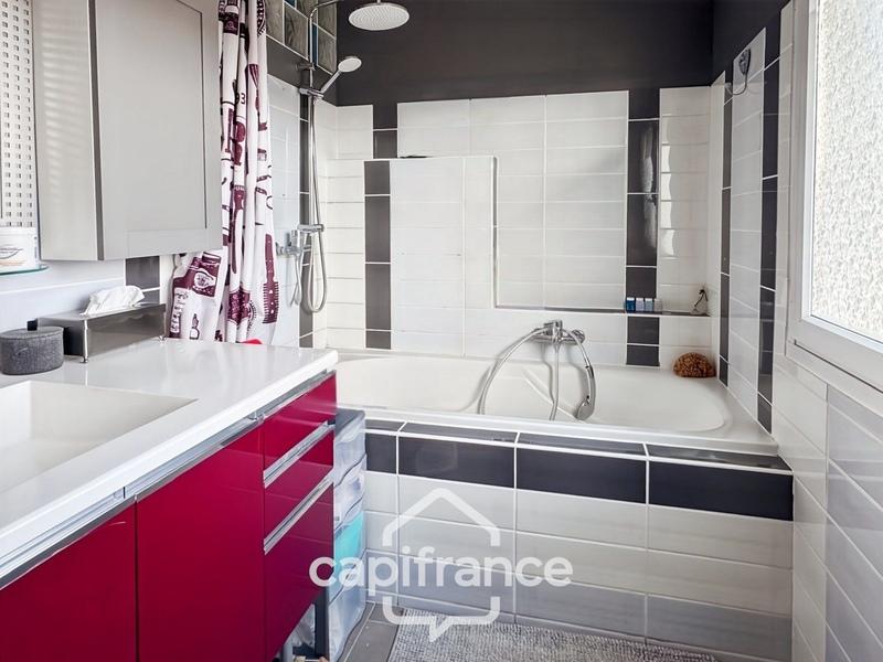 Maison - 117 m² - 5 pièces