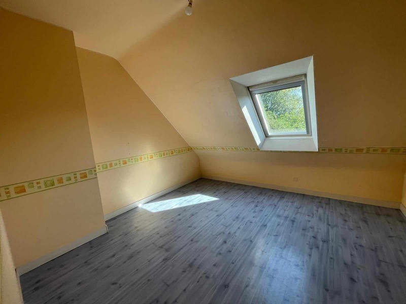 Maison - 120 m² - 8 pièces