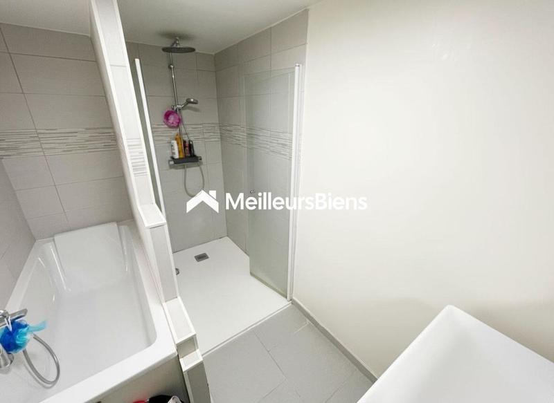 Maison - 138 m² - 7 pièces