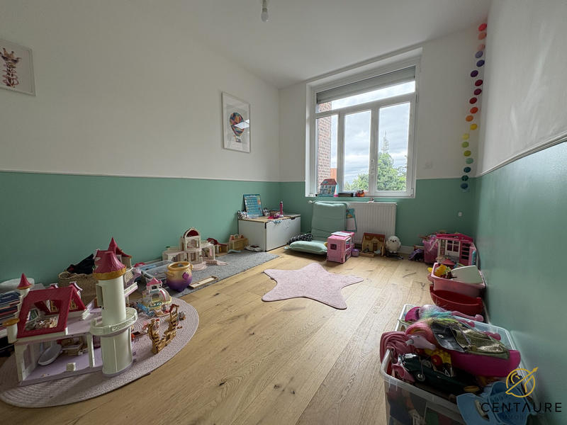 Maison - 143 m² - 6 pièces