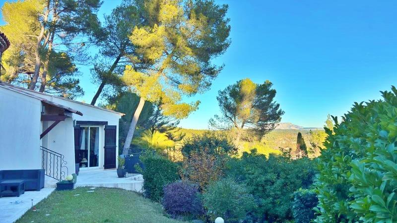 Villa - 141 m² - 5 pièces