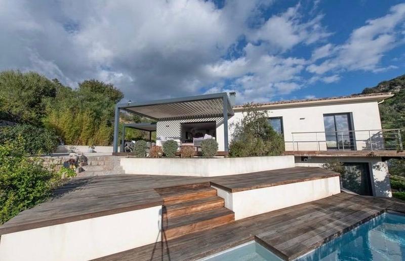 Maison - 114 m² - 5 pièces