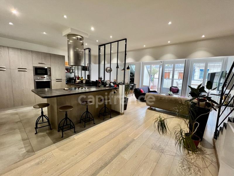 Appartement - 152 m² - 7 pièces