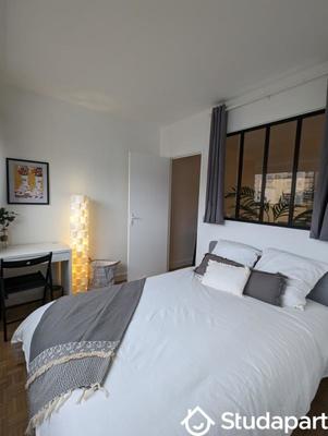 Chambre - 10 m² - 1 pièce