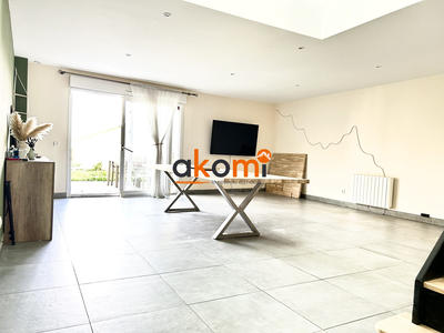 Maison - 130 m² - 5 pièces