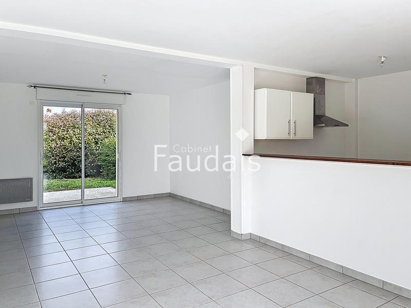 Maison - 99 m² - 5 pièces