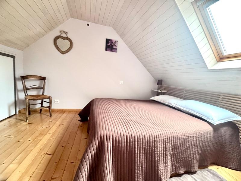 Maison - 98 m² - 8 pièces