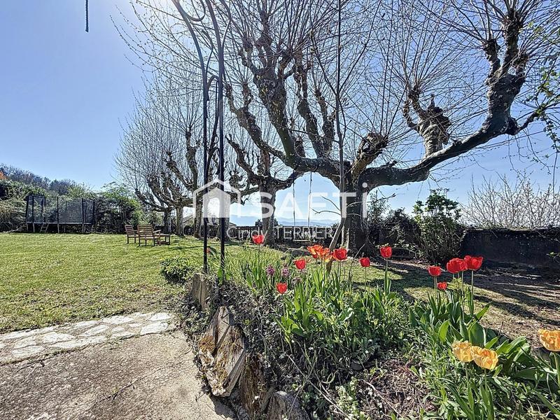 Maison de maîtres - 242 m² - 7 pièces