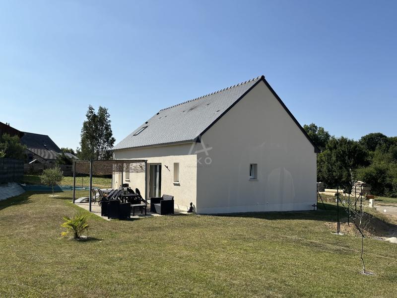 Maison - 100 m² - 4 pièces