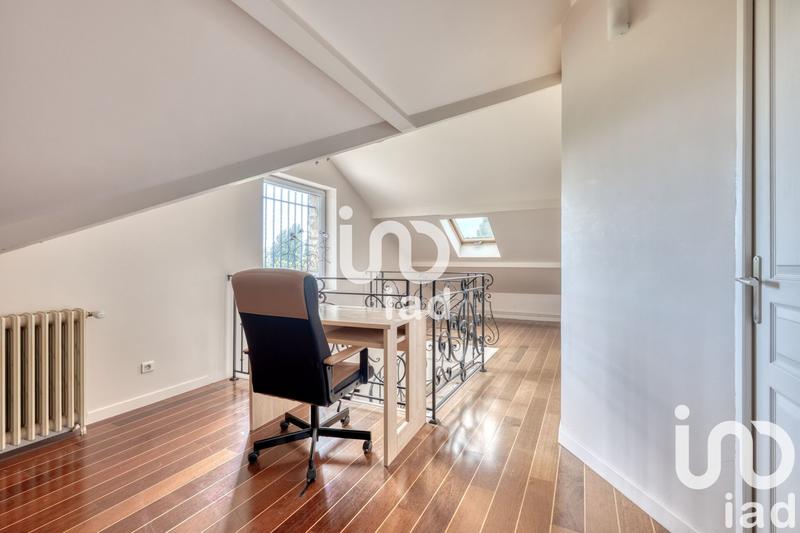 Maison - 199 m² - 6 pièces