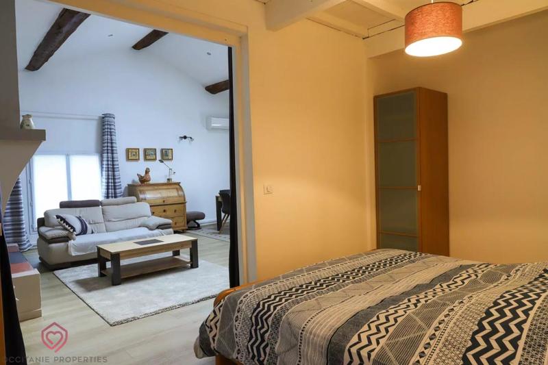 Propriété - 229 m² - 13 pièces