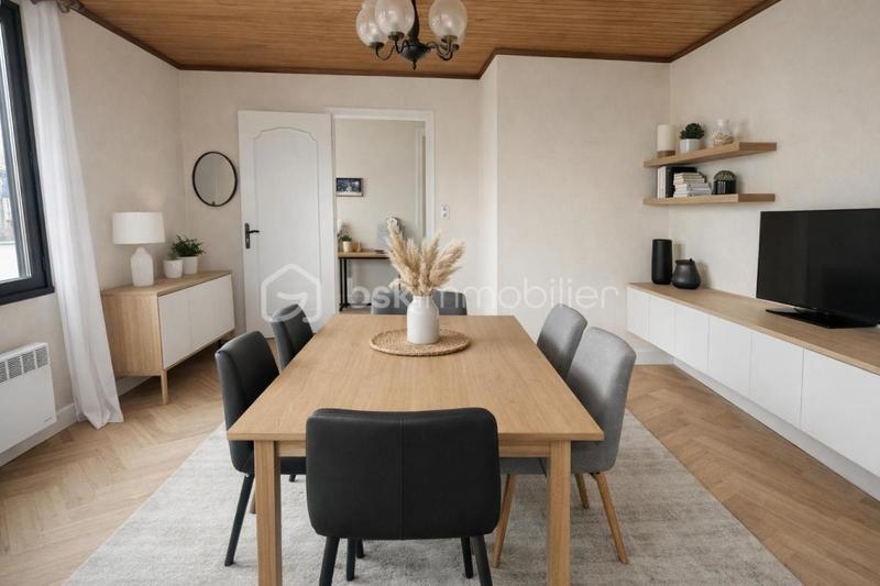 Maison - 105 m² - 5 pièces