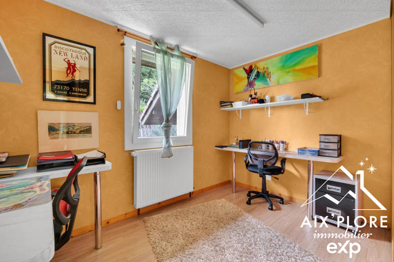 Maison - 167 m² - 6 pièces