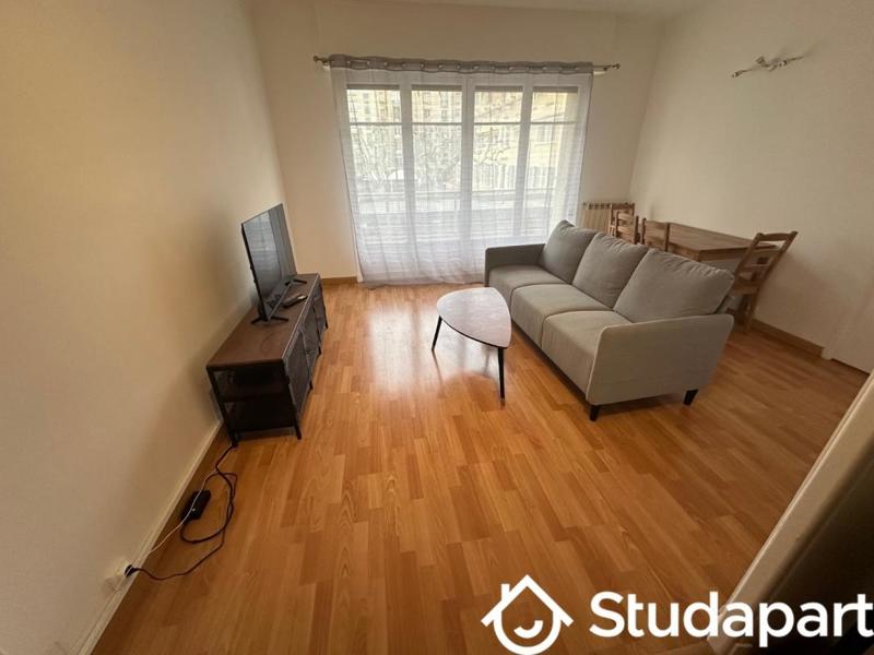 Chambre - 13 m² - 1 pièce