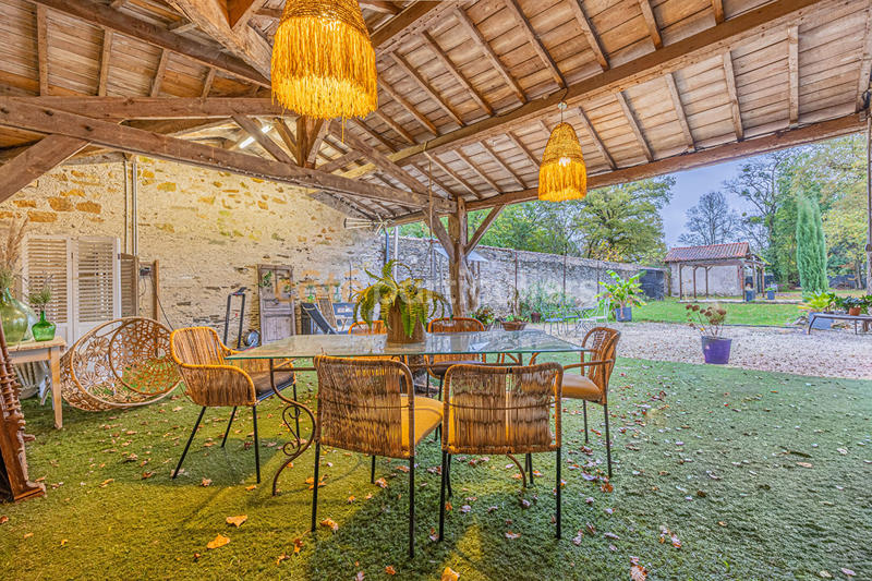 Maison - 226 m² - 7 pièces