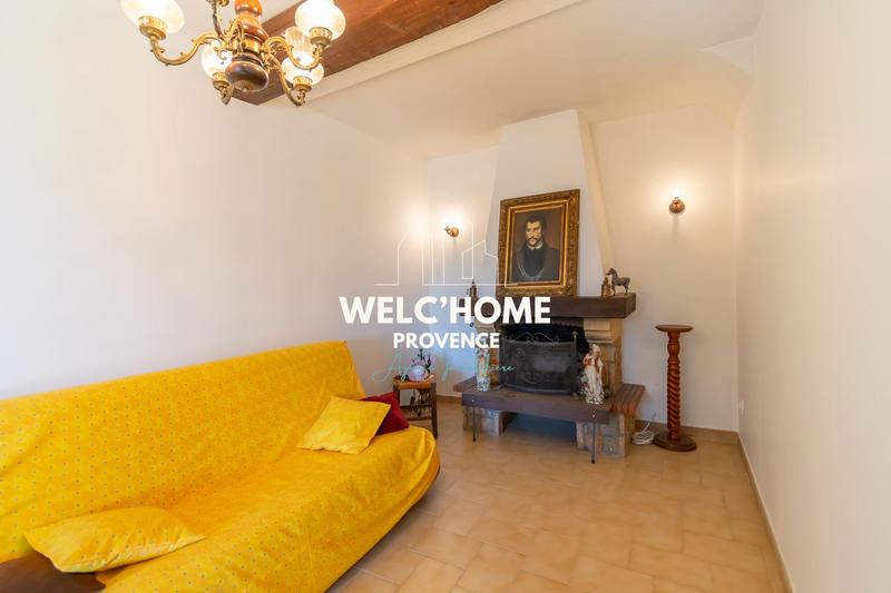 Maison - 181 m² - 9 pièces