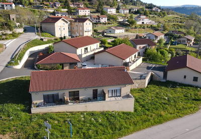 Maison - 86 m² - 4 pièces