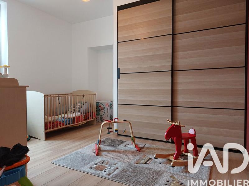 Maison - 300 m² - 10 pièces