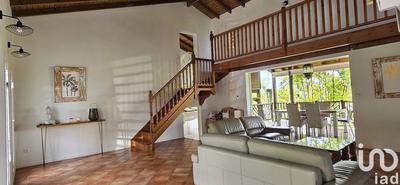 Maison - 211 m² - 9 pièces