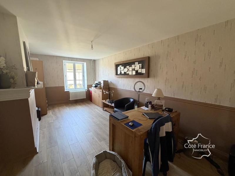 Demeure - 418 m² - 14 pièces