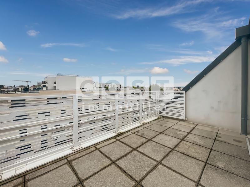 Appartement - 81 m² - 4 pièces