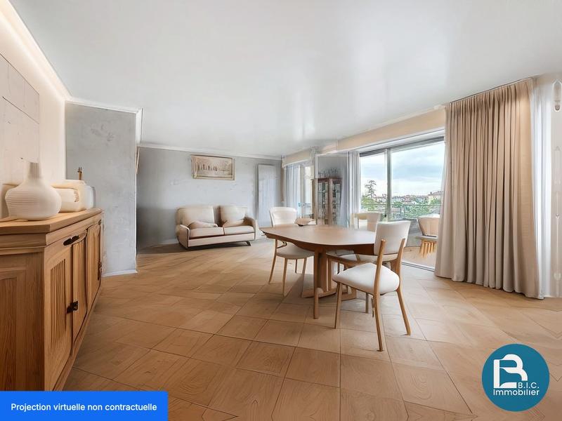 Appartement - 90 m² - 4 pièces