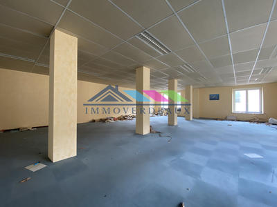 Appartement - 201 m² - 3 pièces