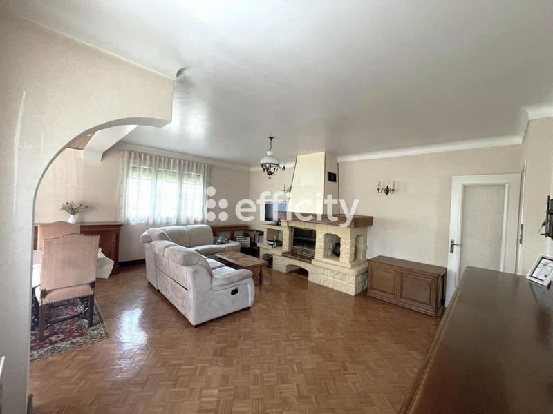 Maison - 160 m² - 5 pièces