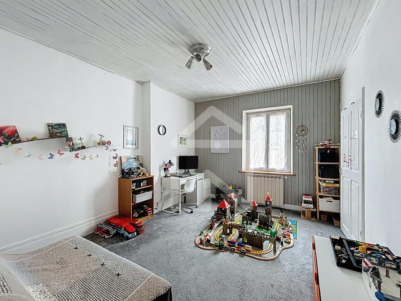 Maison - 170 m² - 6 pièces