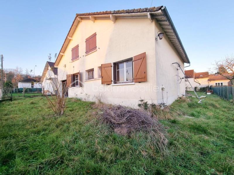 Maison traditionnelle - 114 m² - 4 pièces