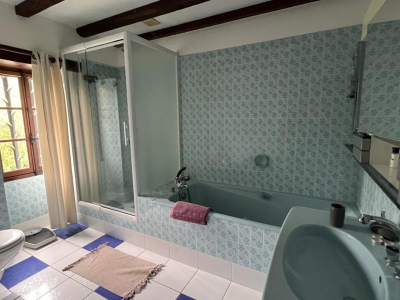 Maison - 200 m² - 5 pièces